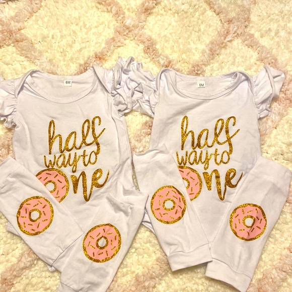 Half Way to One 🍩 onesie and leg warmers set. Size: 6month. Whi/Gold/Pink - Picture 1 of 3